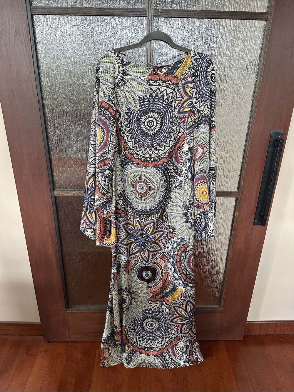 Alexis Sorano Dress Bohemian Paisley Print Maxi Dress in Multicolor size Medium. - Picture 10 of 16